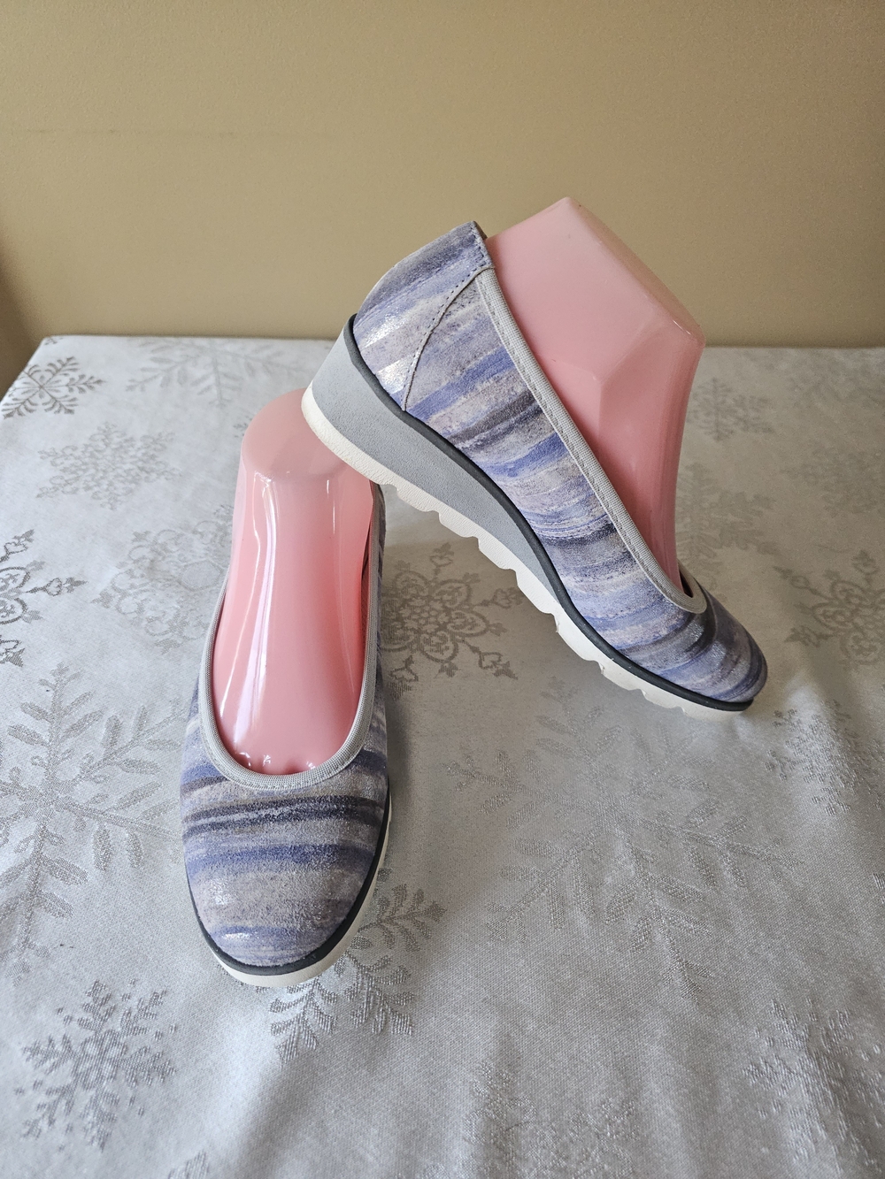 Grunland Suede Wedge Slip-On Purple Silver Stripe Light Travel Sz EU 37 US  6.5